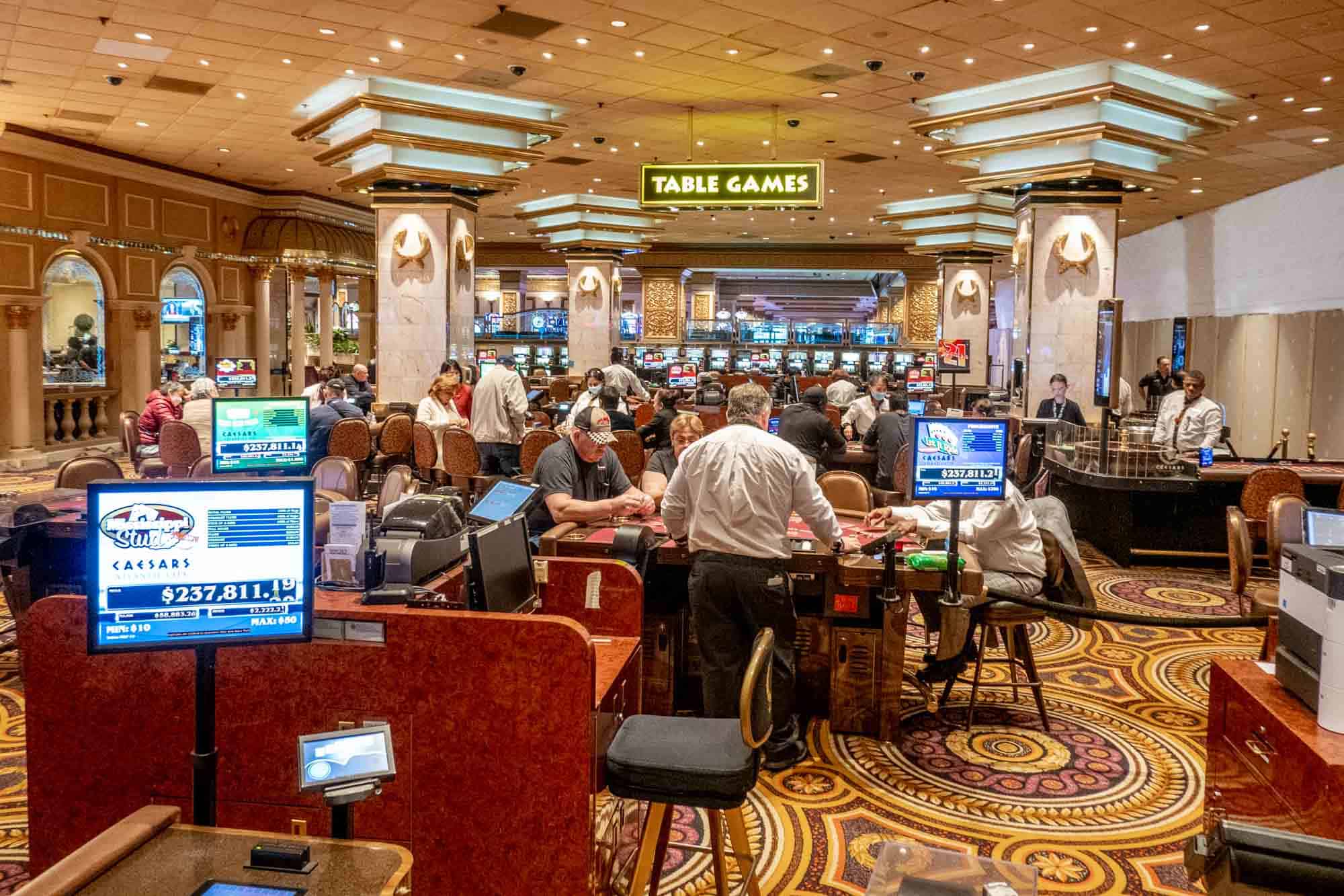 Casinoda Algoritmaların Dansı: İleri Düzey Stratejiler