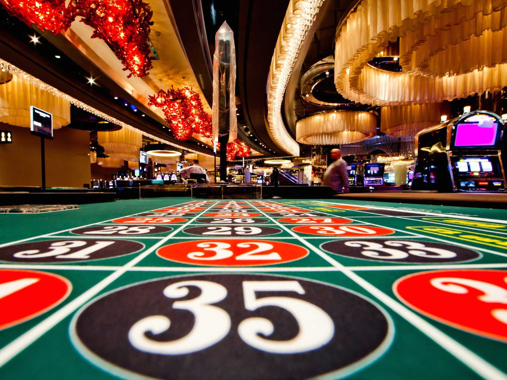Slot Makineleri: Kazanma İhtimalini Artıran Stratejiler